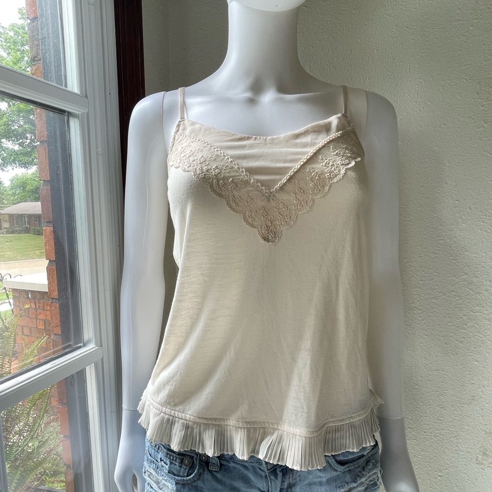 American Eagle lace pleated tank